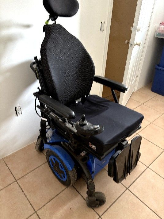 Silla De Ruedas Electrica Y ComodA