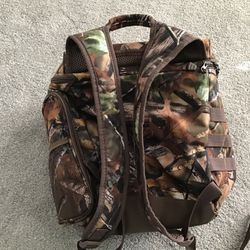 New Hunt Valley Camouflage Insulated Backpack Cooler Zip Flap Closure & Pockets