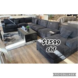141.5"W Charcoal Chenille Fabric Corner Sectional Sofa with Right-Facing Chaise, Cupholders, and Charging Ports
