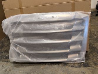 Brand new grille, chrome for 2018-2025 Freightliner Cascadia