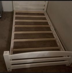 Twin bed