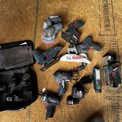 Bosch Tool Set With Charger 2 Batteries 