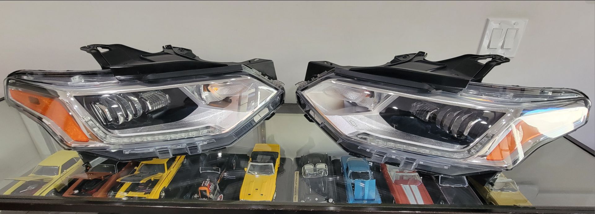 Genuine GM Traverse LED Headlight Assembly Set 2018โ2021 (LT/LS/LTZ)