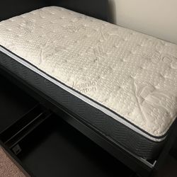 IKEA daybed FLEKKE