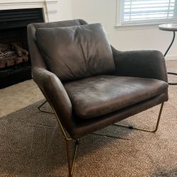 Nov 30th Ashley Furniture Crosshaven chair - LAST DAY GREER