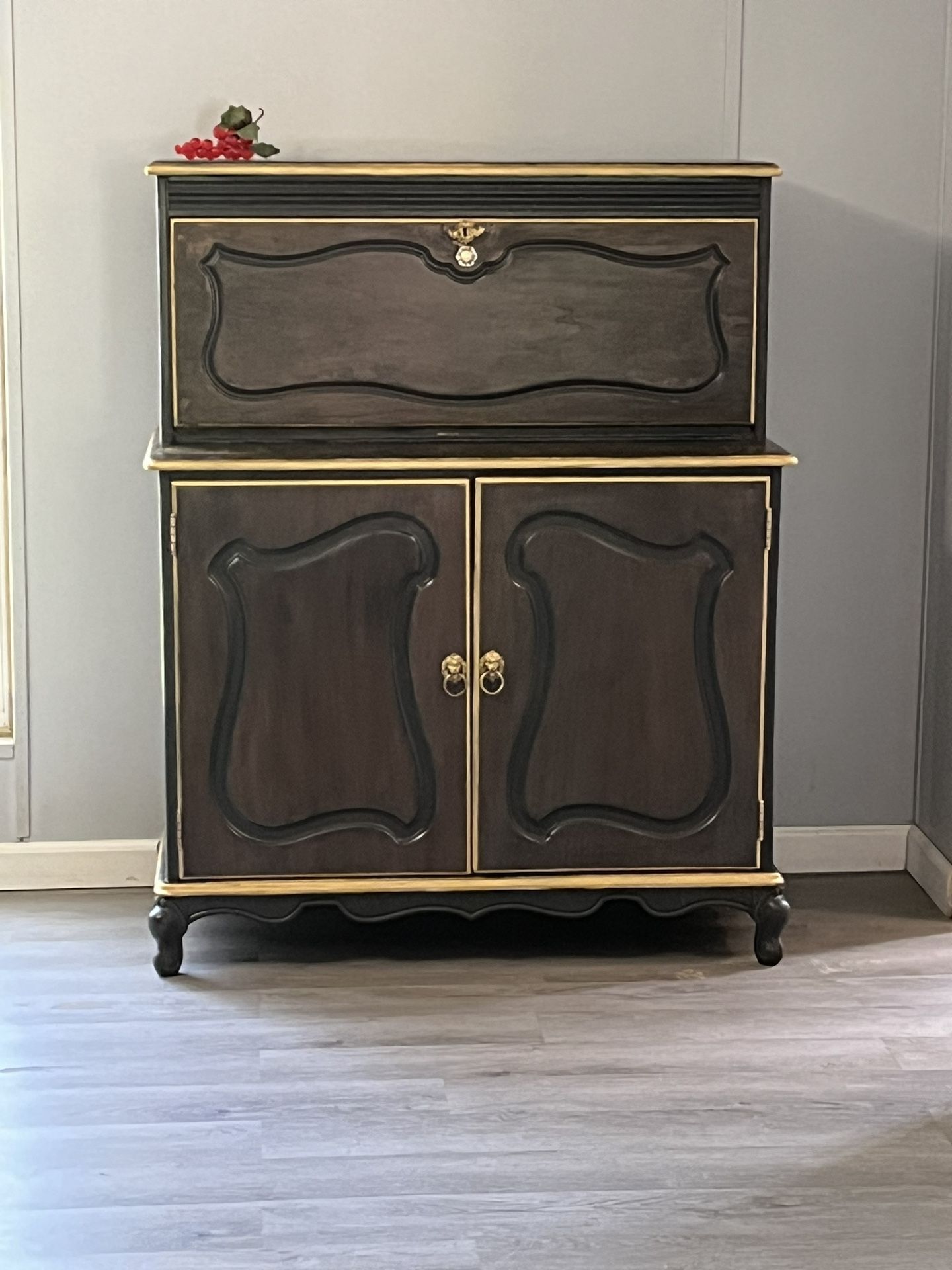 Hard to find vintage Cocktail Cabinet