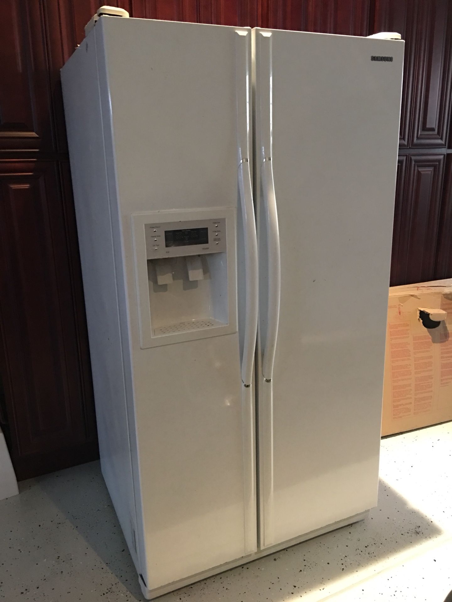 Samsung Refrigerator $250 OBO