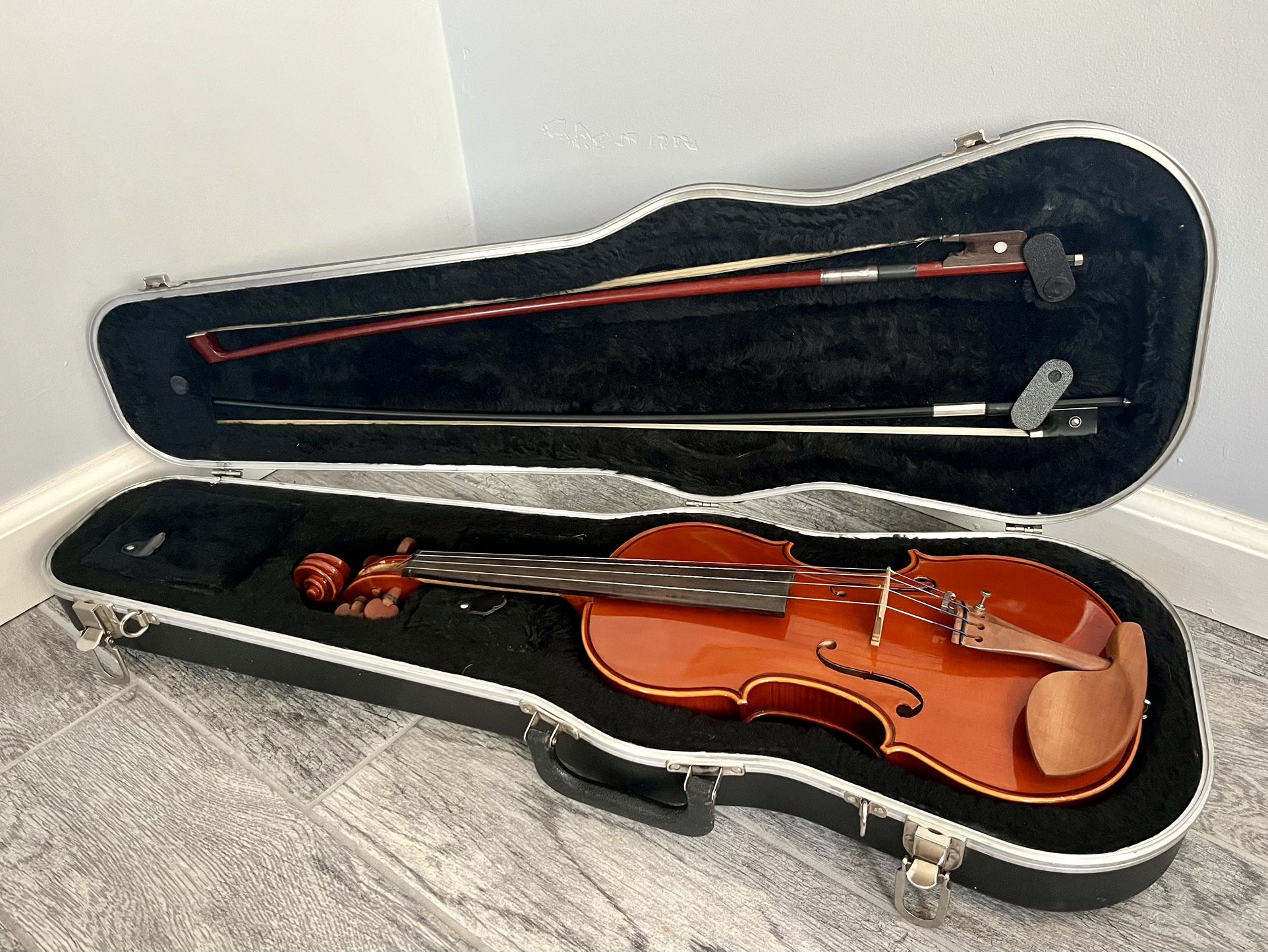 Cremona SV-800 Premier Artist Violin (4/4) Outfit — Vintage, Handmade in 1992