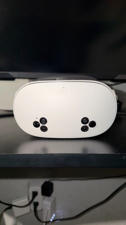 Meta Quest 3s VR Headset