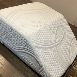 Leg Rest Pillow 