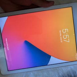 iPad 6th Gen
