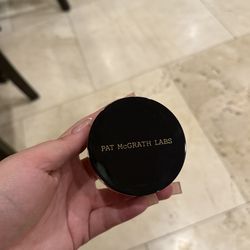 Brand new Pat McGrath setting powder!