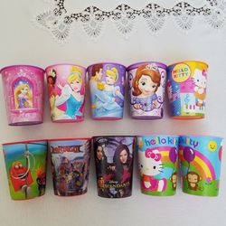 10 Plastic Character Cups- kids