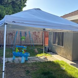 Outdoor Pop Up Tent 
