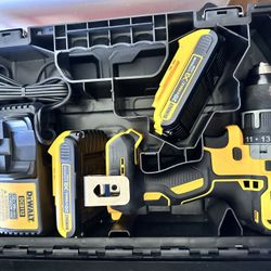 DeWalt 20max Drill with case and 2 batteries