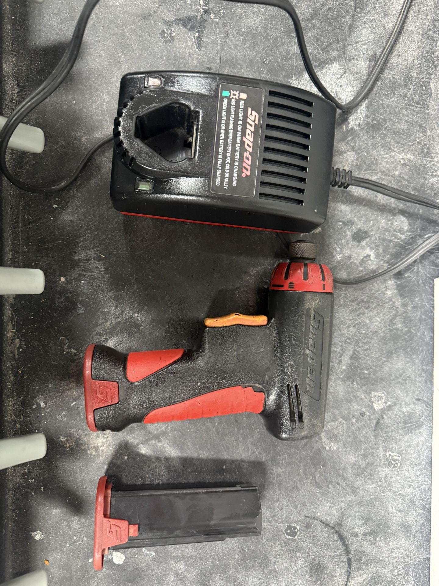 Snap-on Cordless Screwdriver CTS561CL