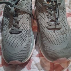 Reebok Size 7.5