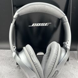Bose Noise Cancelling Head Phones 