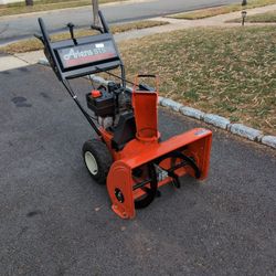 Snow Blower 24" Clearing Path