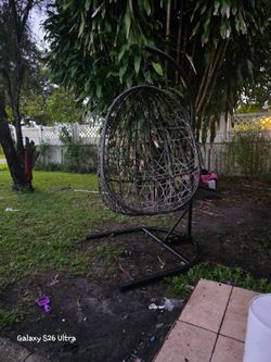 Egg chair