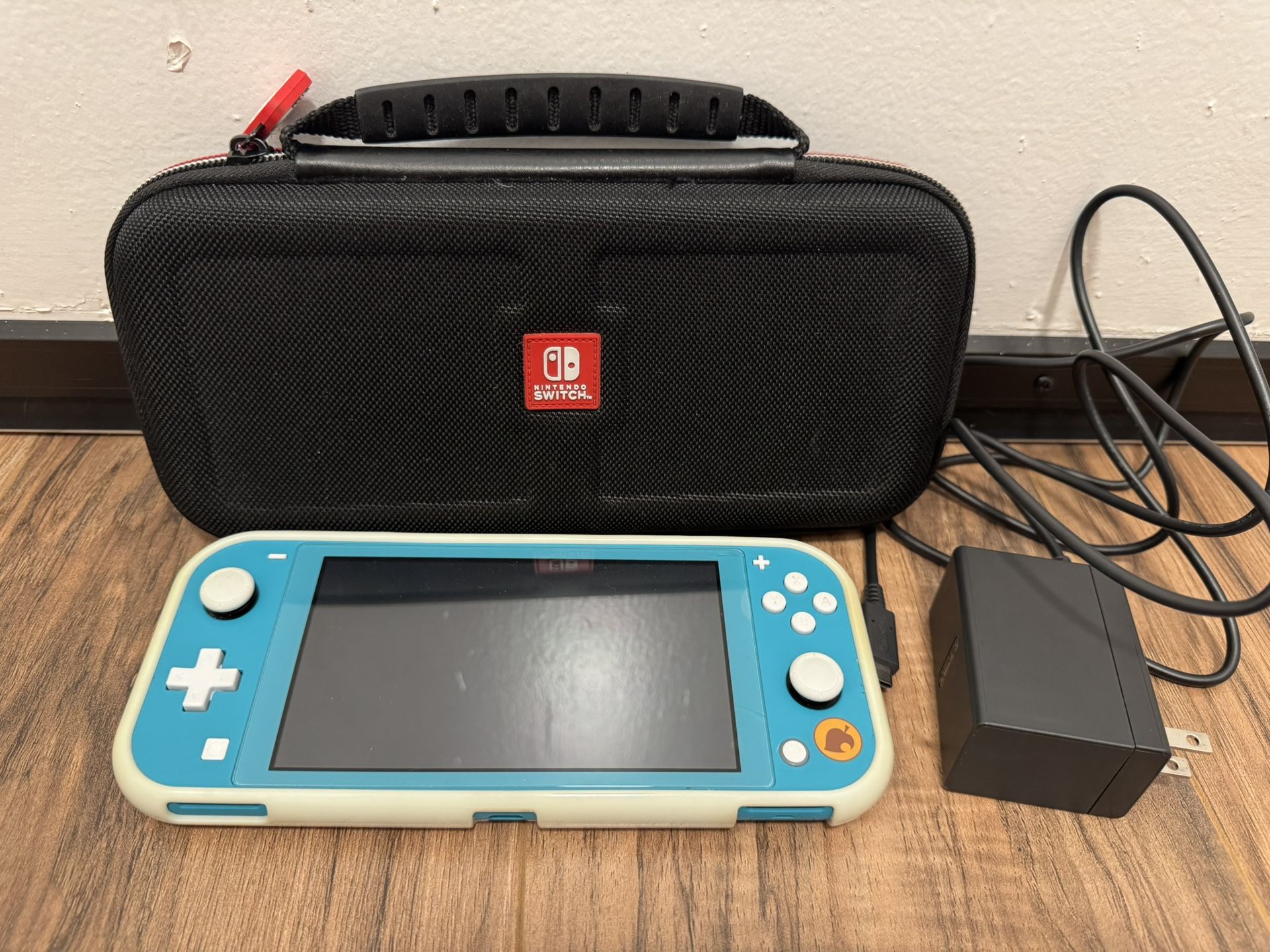 Nintendo Switch Lite Animal Crossing version