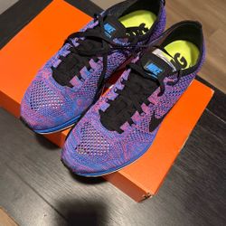 Nike Flyknit Racer Size 9.5