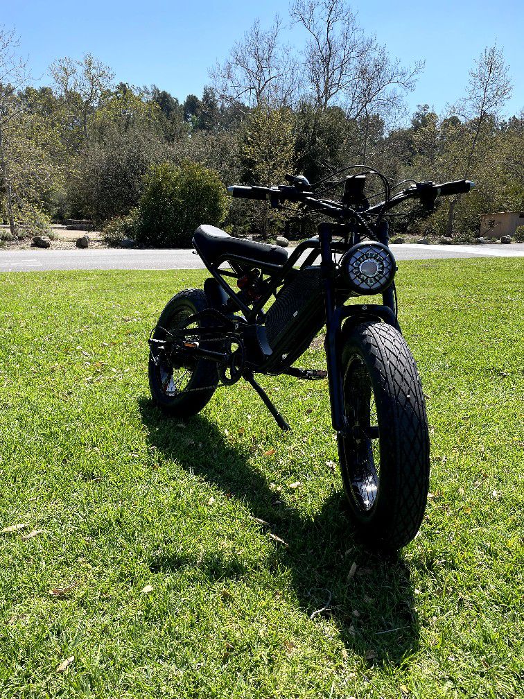 🌻🌻Get ready for the ride of your life with our Full Suspension 1500 Watt E Bike.