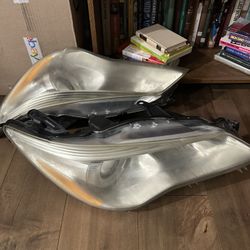 2016 Toyota Camry Headlights Used