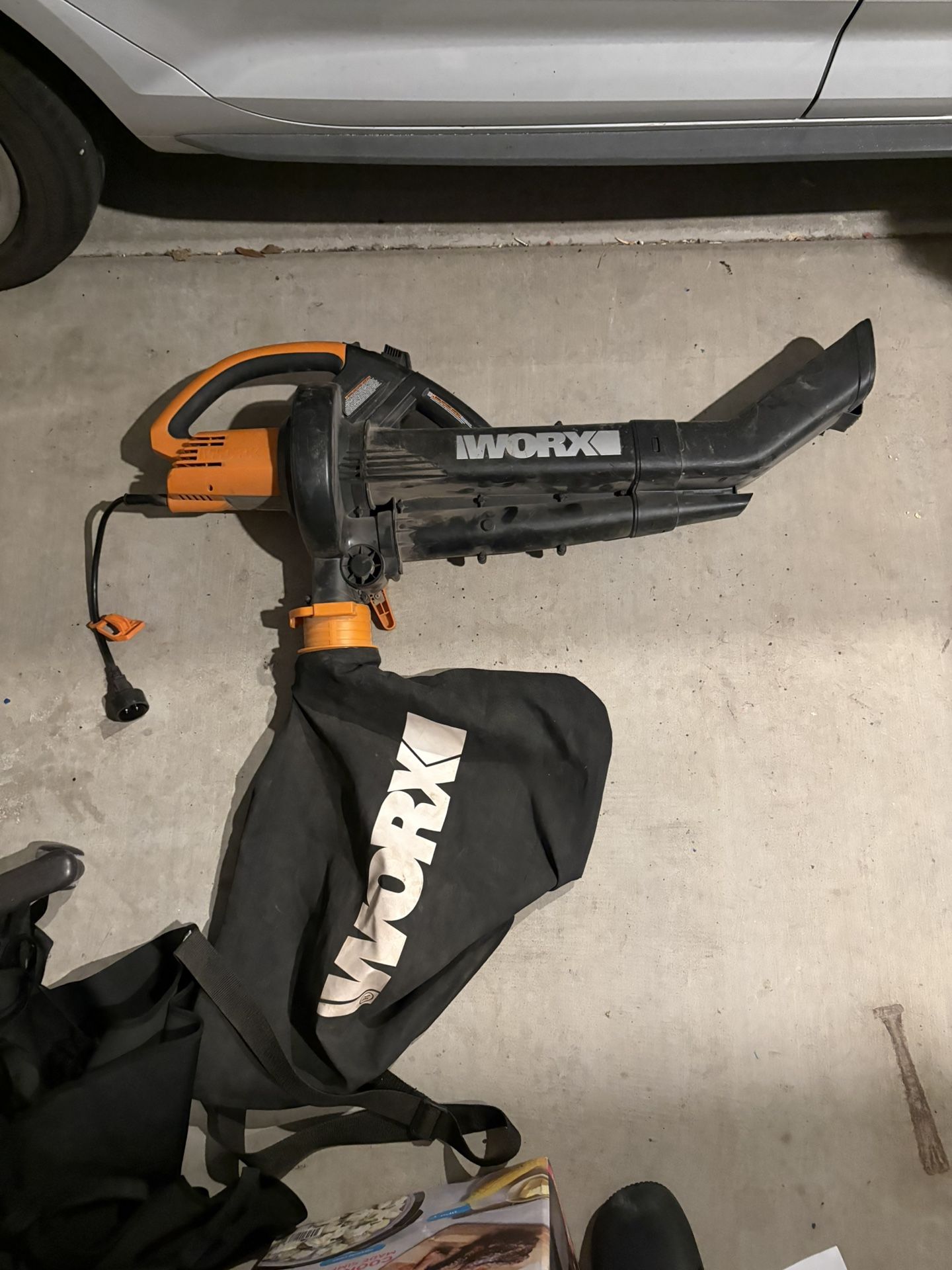 WORX Corded Handheld Leaf Blower
