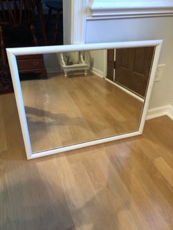 Mirror 32 x 26” - great condition