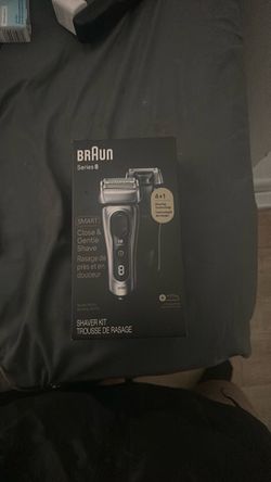 Braun Series 8 Electric Shaver Kit