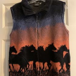 Women’s Horse Pattern Fleece Vest