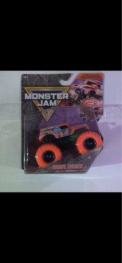 Monster Jam Grave Digger Spooky Collection