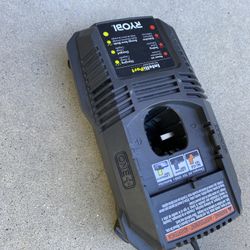 RYOBI BATTERY CHARGER 🔌 