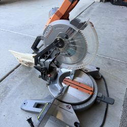 Ridgid 10” Compound Miter Saw