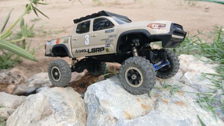 Axial SCX30 Tacoma crawler RTR .Overdrive diffs%, a .50 motor mofo rc, 4mm rear wide comp ready.
