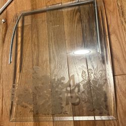 Beautiful glass piece for table top decor
