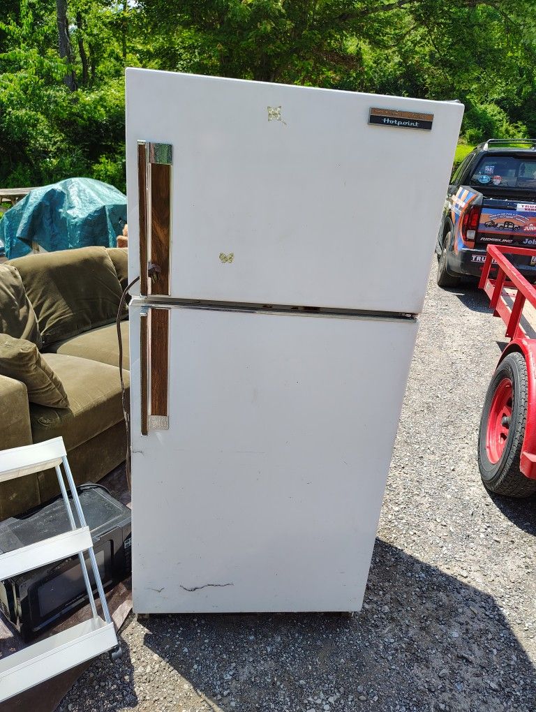 Older Fridge