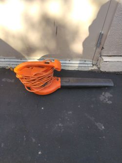 BLACK+DECKER Electric Leaf Blower