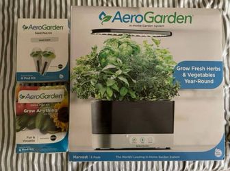 AeroGarden Harvest hydropanic system