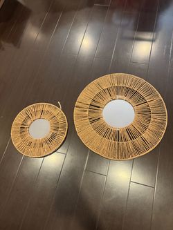 Wall decor mirror