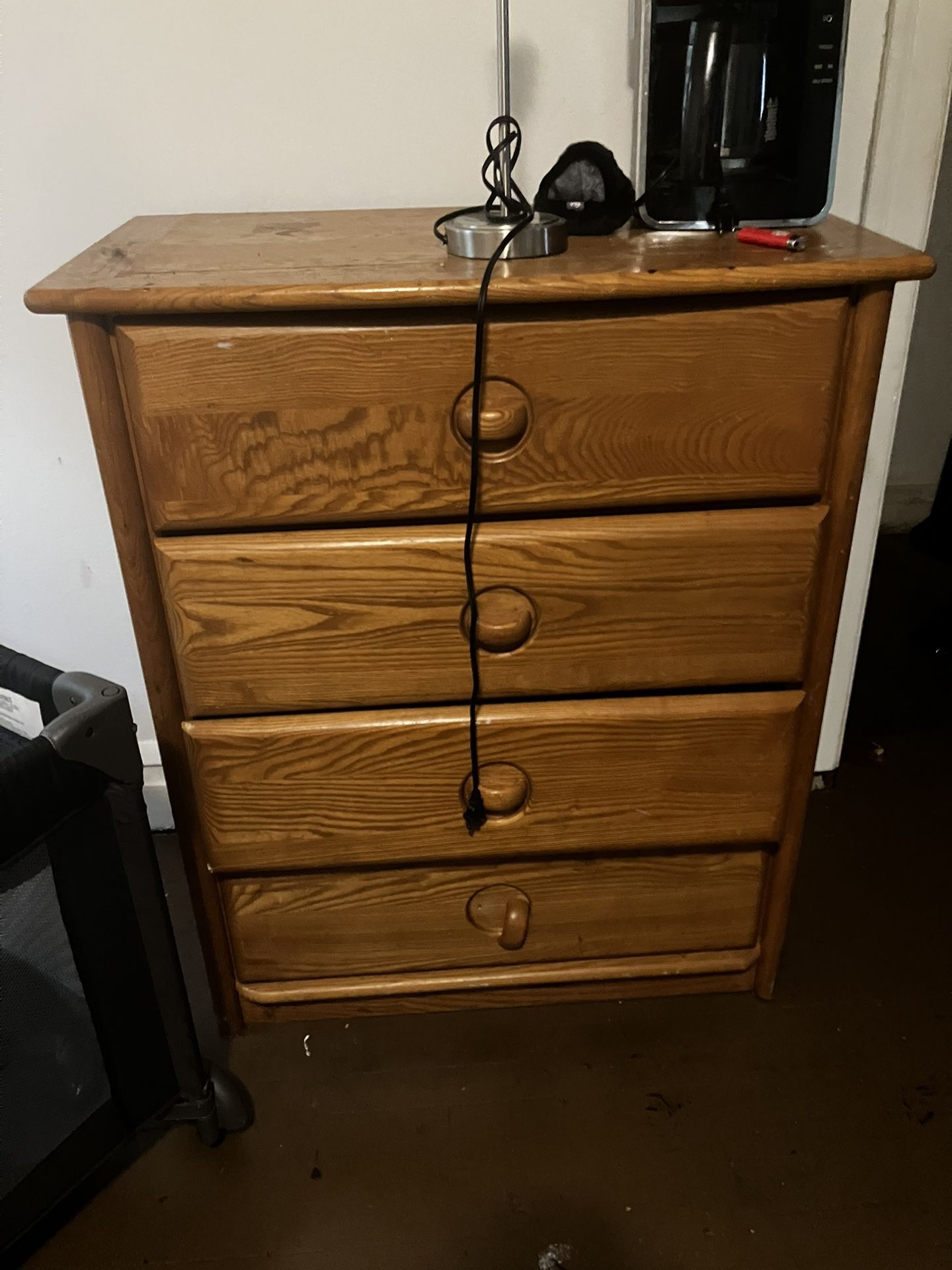 Dresser