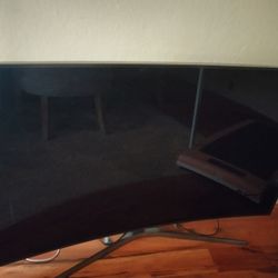 Samsung 65" Curved Tv