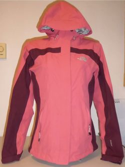 THE NORTH FACE WOMEN'S HYVENT WATERPROOF JACKET CORAL PINK & WINE PURPLE SIZE XS