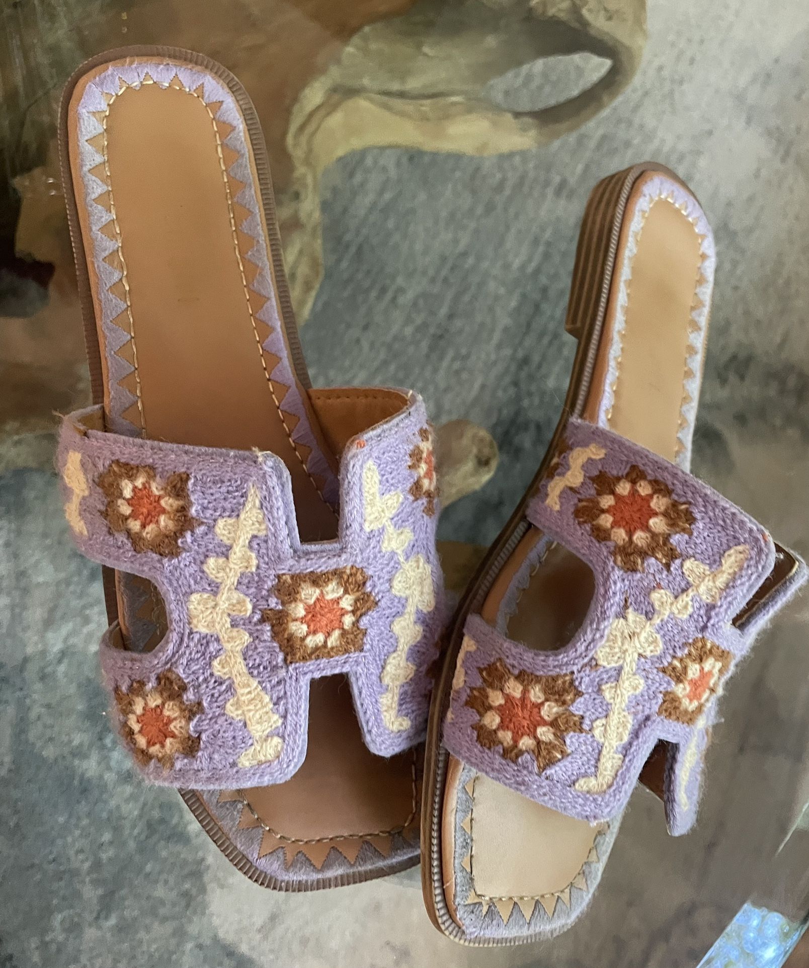 Madden Girl women’s purple floral vacation sandals size 8.5 Everyday Chic Stylish Flat Sandals