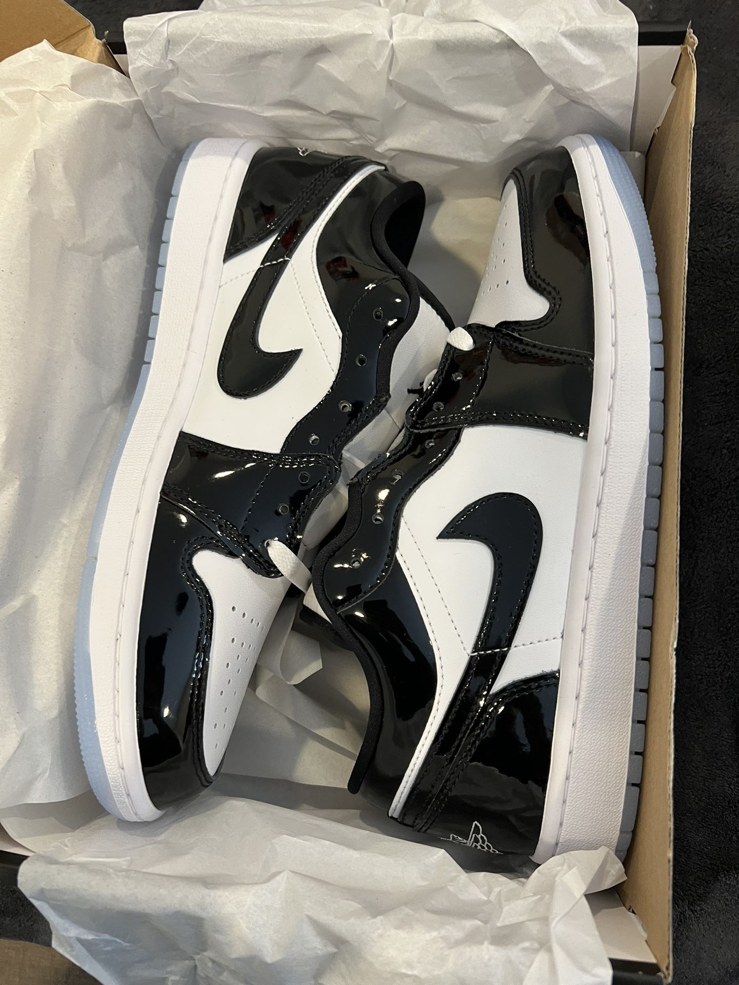 Jordan 1 Low Concord 9.5 Men