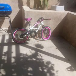 Hello kitty bike