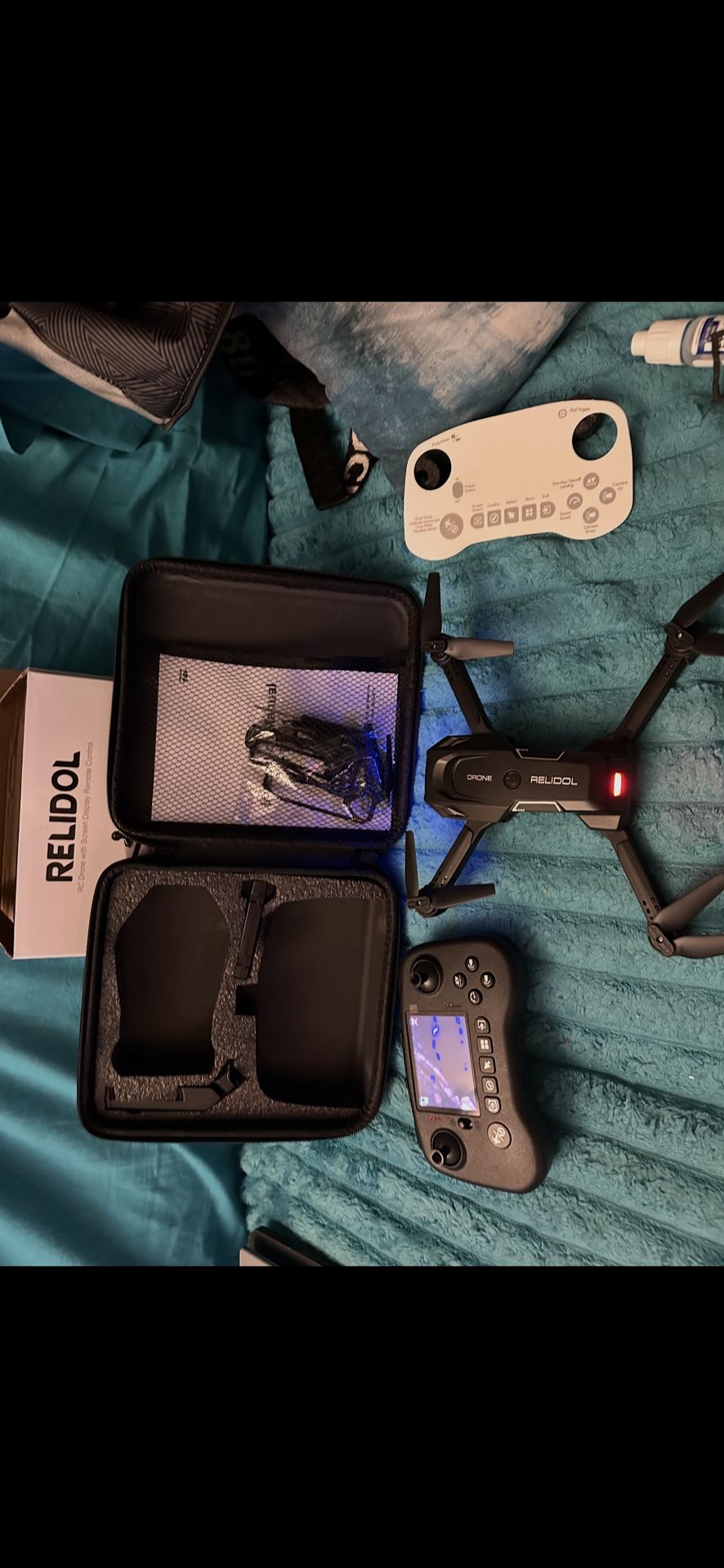 Drone With Controller (screen)