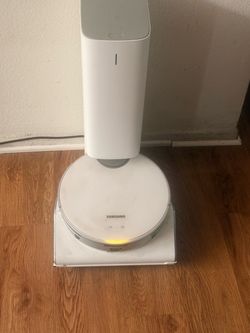 Samsung AI robot plus