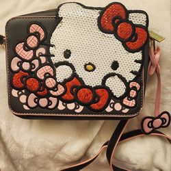 Hello Kitty x Danielle Nicole Crossbody Purse